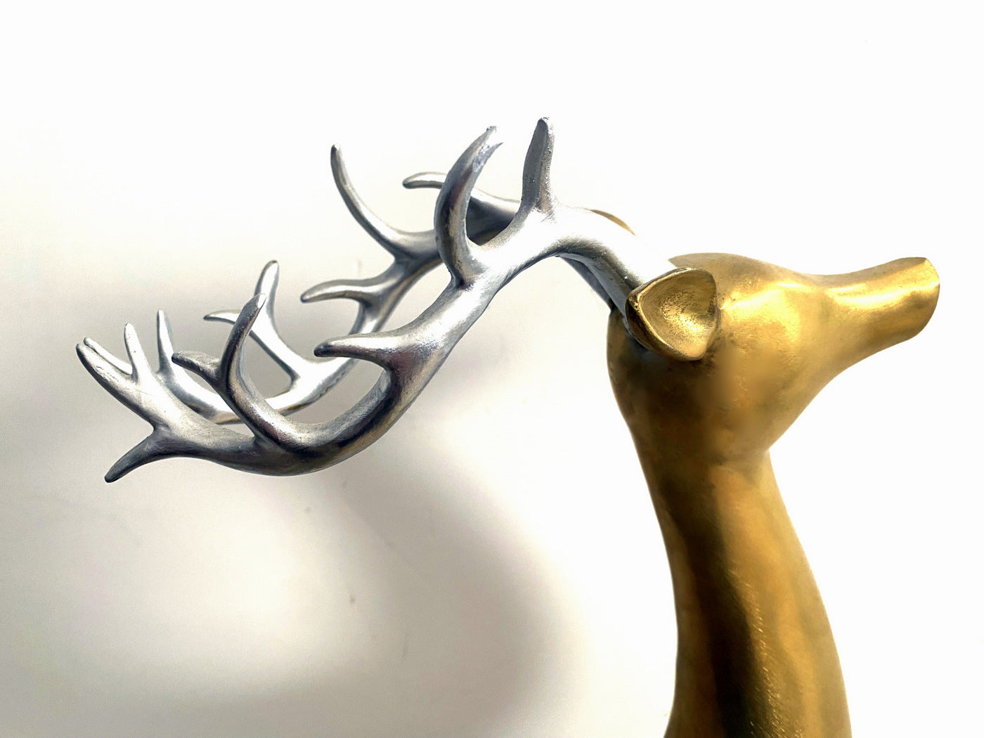 Bronze Hirsch mit Silbergeweih auf Marmorsockel signiert Milo