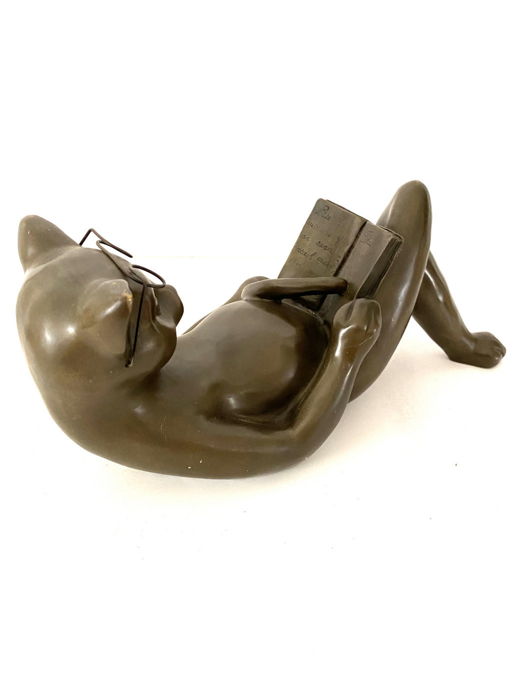 Animal ludique bronze couché chat en bronze lisant un livre serre-livres 3 kg