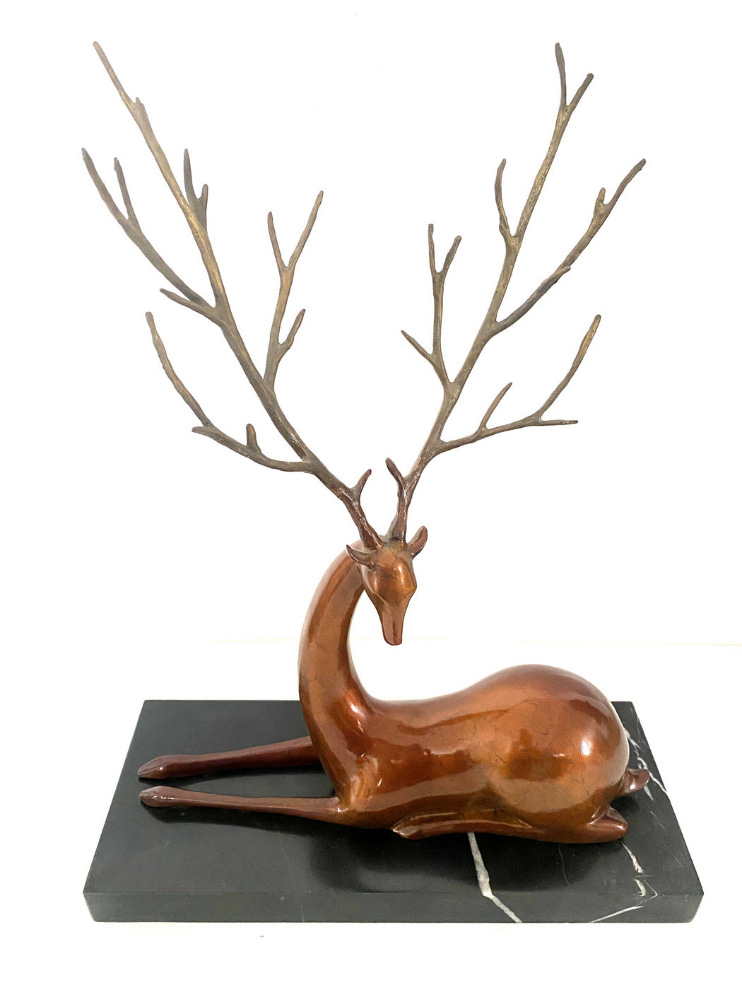 Tierfigur in Bronze -Bronzefigur - Hirsch auf Marmorplattel signiert Milo