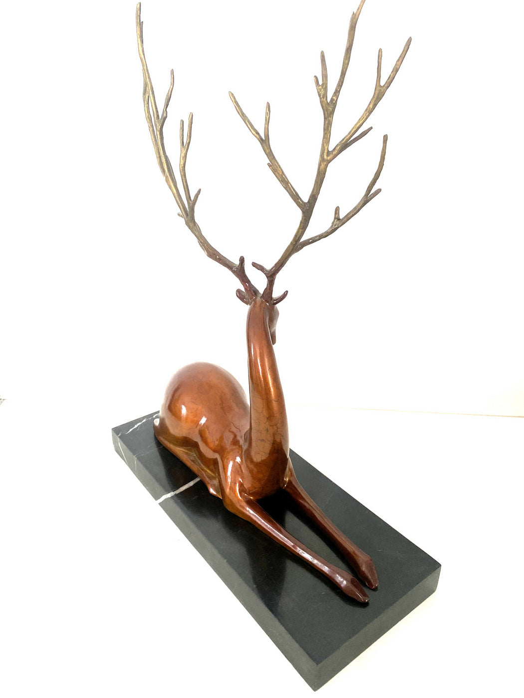 Tierfigur in Bronze -Bronzefigur - Hirsch auf Marmorplattel signiert Milo