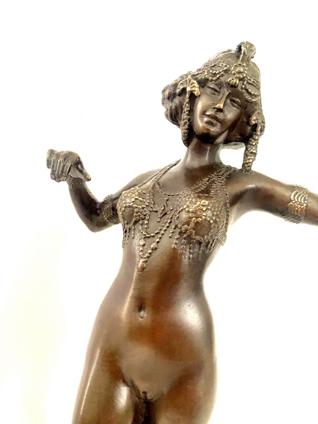 Art Déco - Figure érotique en bronze de danseuse orientale avec signature de l'artiste