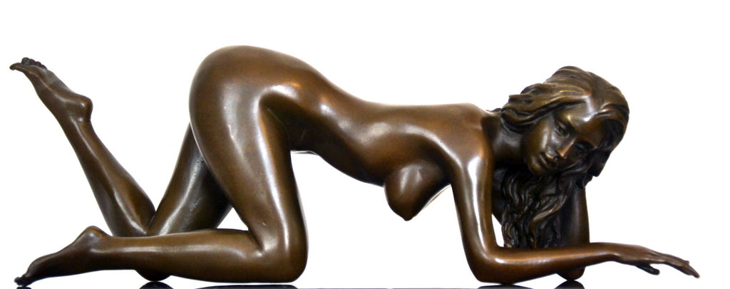 Art élégant en bronze nu signé Raymondo sur socle en marbre
