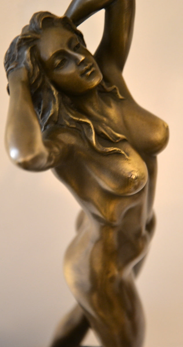 Stilvoller Bronze Akt von Raymondo mit Künstler Signatur 2. Auflage/ durchlaufend nummeriert