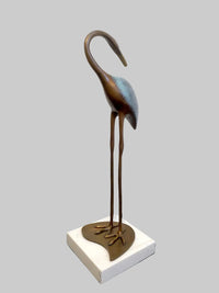 Reiherfigur aus Bronze – Vogel Skulptur mit Milo-Signatur