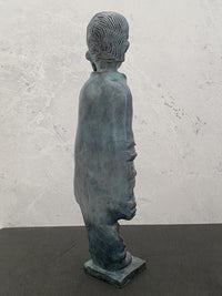 Bronzefigur Mädchen modern – handgefertigte Skulptur im Wachsausschmelzverfahren