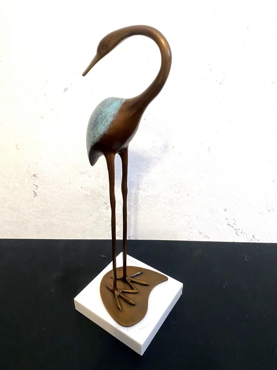 Reiherfigur aus Bronze – Vogel Skulptur mit Milo-Signatur