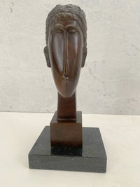 Moderne Kunst Modigliani Kopf Büste Bronzefigur mit Künstlersignatur auf Marmorsockel