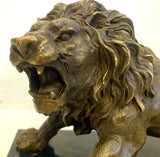 Tierfigur -Bronzefigur Majestätischer Löwe auf Marmorsockel mit Künstlersignatur