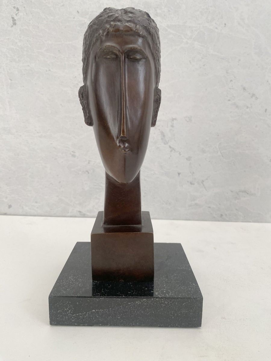 Moderne Kunst Modigliani Kopf Büste Bronzefigur mit Künstlersignatur auf Marmorsockel