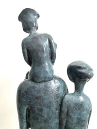 Abstrakte Bronzefigur - Familie mit Künstlesignatur auf Marmor Handgefertigt