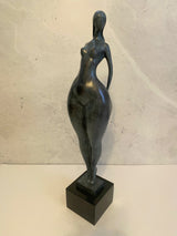 Bronzefigur-72 cm hoher Bronze Akt von Milo mit Künstlersignatur auf Marmorsockel
