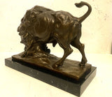 Tierskulptur - Massiver Bison aus Bronze auf Marmorsockel-Bronzefigur