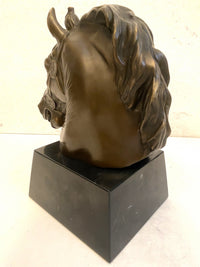 Tierfigur- Bronzeskulptur- Bronze Pferd Büste  auf Marmorsockel