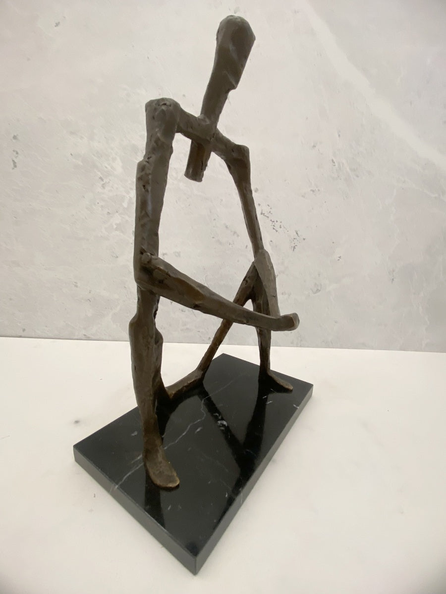 Abstrakte Bronzeskulptur auf Marmorsockel – handgefertigt Wachsausschmelzverfahren