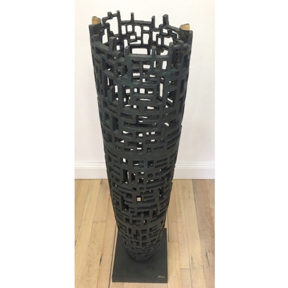 Contemporary Art - Abstract bronze sculpture with geometric shapes signed