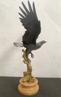 Bronzefigur -Tierfigur -Bronze Adler auf Marmorsockel mit Künstlersignatur