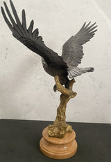Bronzefigur -Tierfigur -Bronze Adler auf Marmorsockel mit Künstlersignatur