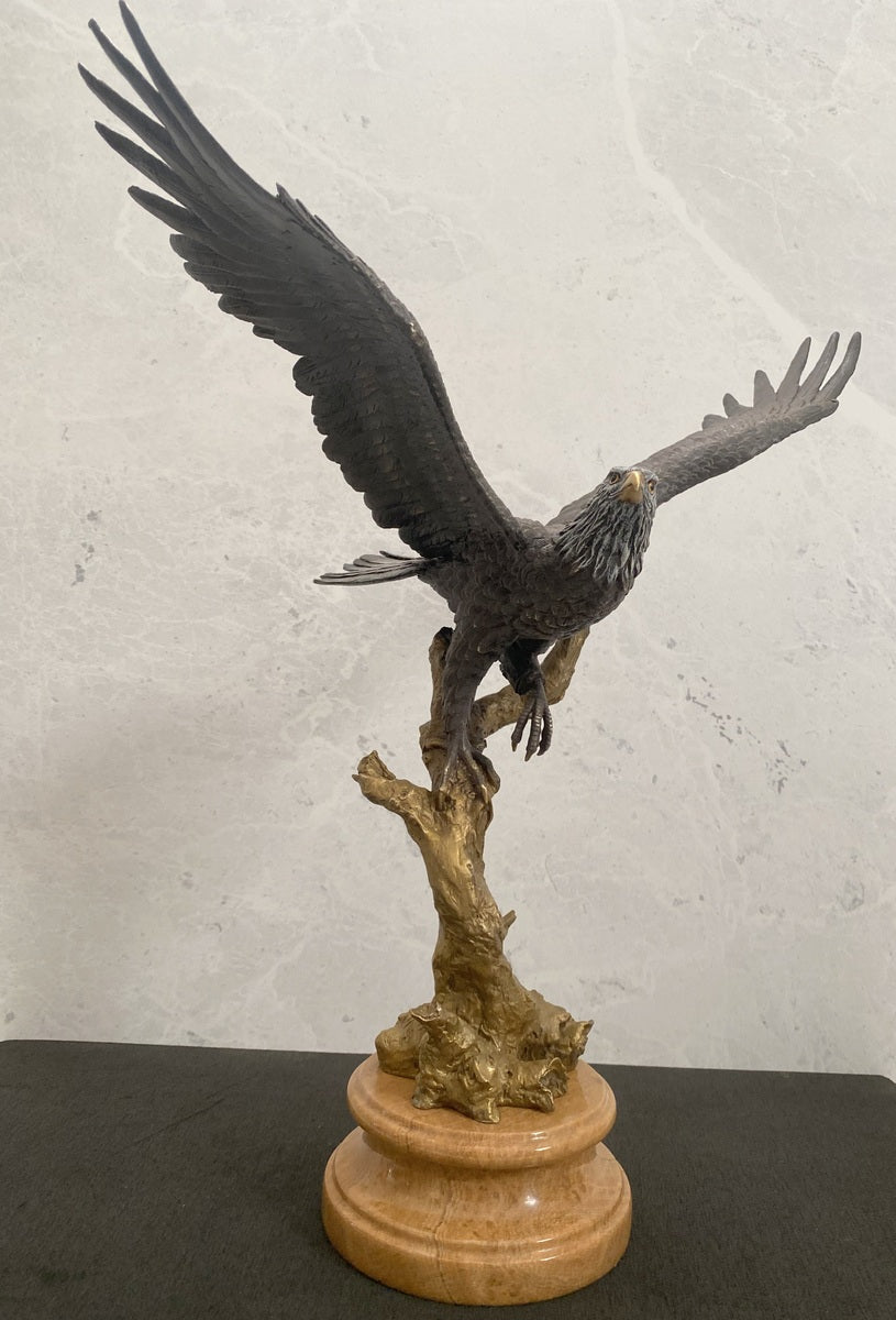 Bronzefigur -Tierfigur -Bronze Adler auf Marmorsockel mit Künstlersignatur