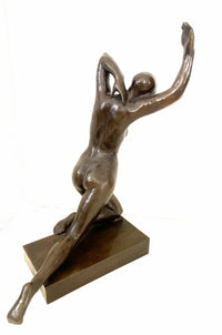 Grand nu en bronze avec signature de l'artiste signé LeBao