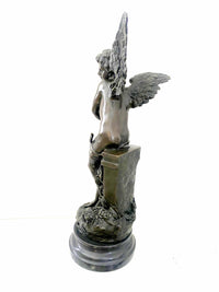 Sculpture ange Cupidon en bronze signée Moreau sur socle en marbre