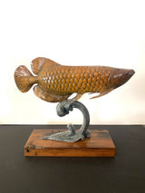 Sculpture animalière bronze poisson figurine en bronze sur socle en bois vieilli signée