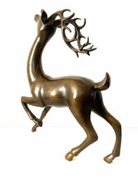 Art naïf - cerf en bronze avec signature de l'artiste