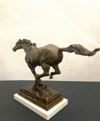 Tierskulptur-Bronzefigur-Pferd in Bronze nach Pierre Jules Mene signiert