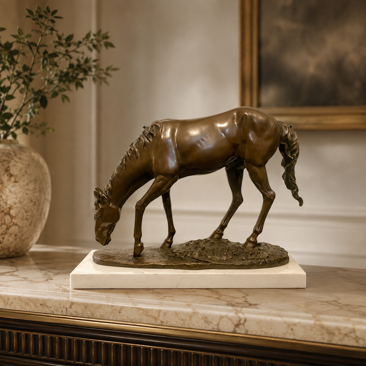 Pferd Figur aus Bronze – Pferdeskulptur nach Pierre-Jules Mêne auf Marmorsockel