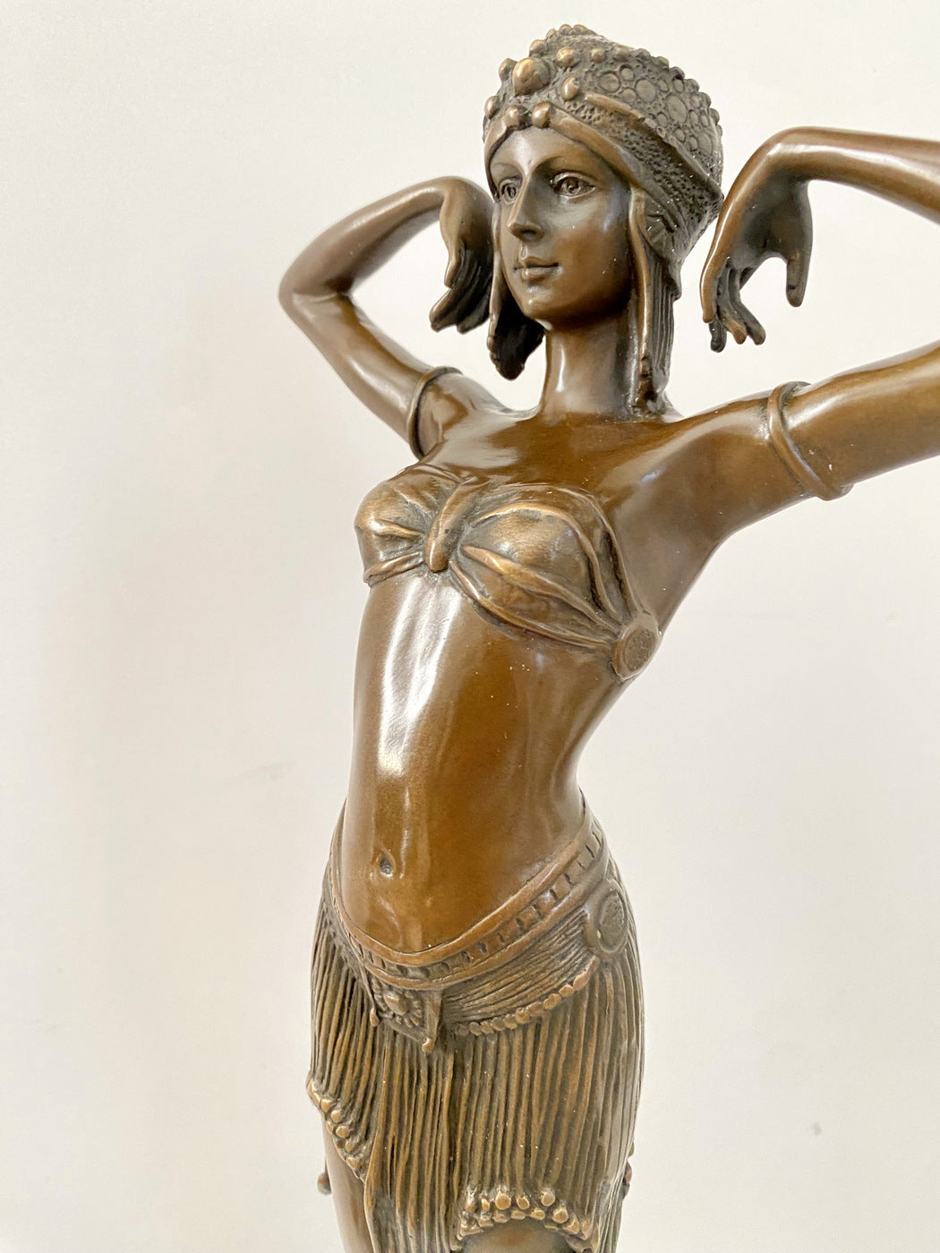 Nu Art Déco -Danseuse orientale signé DHChiparus sur socle en marbre