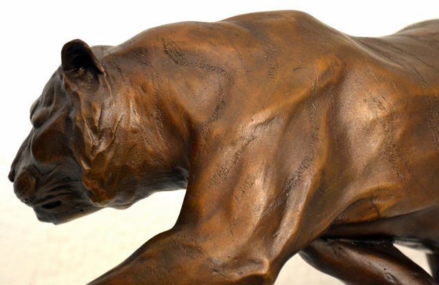 Schleichender Tiger signiert  Salvatore Melani in feinster Bronze gegossen