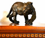 Schleichender Tiger signiert  Salvatore Melani in feinster Bronze gegossen