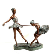 Tänzerin Skulptur aus Bronze – zwei Ballerinas nach Degas auf Marmorsockel