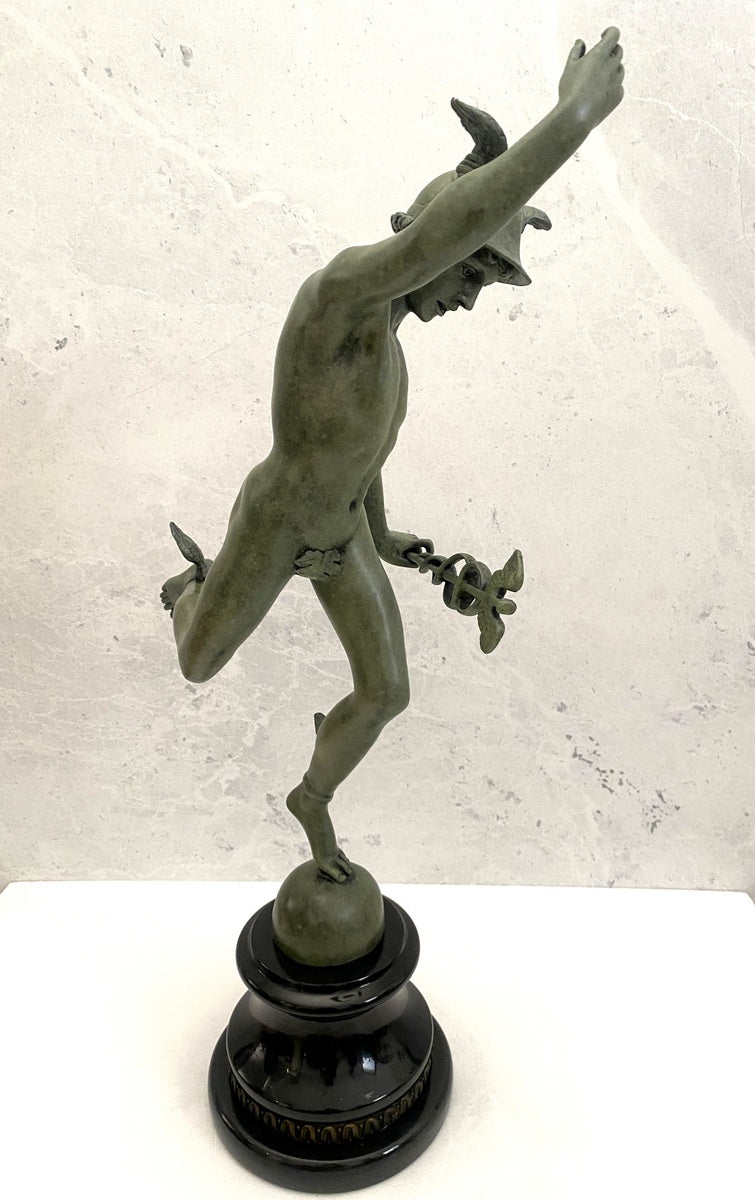Bronze Skulptur Hermes der Götterbote signiert Giovanni Bologna auf Marmorsockel