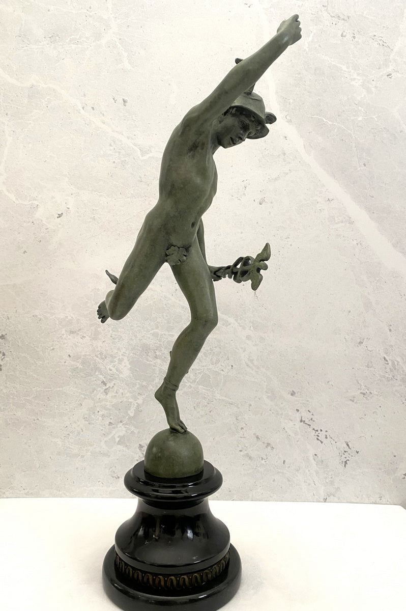 Bronze Skulptur Hermes der Götterbote signiert Giovanni Bologna auf Marmorsockel