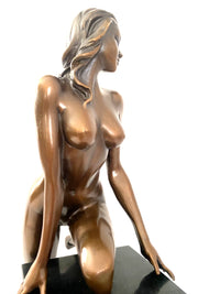 Bronze figure - Bronze nude by Raymondo with artist signature