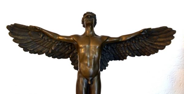 Mythologie Bronzefigur - Ikarus signiert Weinmann auf Marmorsockel