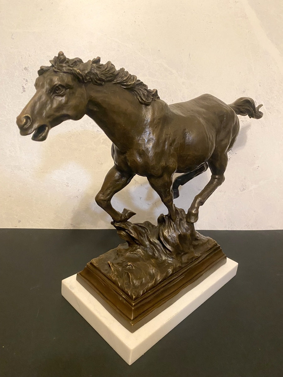 Tierskulptur-Bronzefigur-Pferd in Bronze nach Pierre Jules Mene signiert