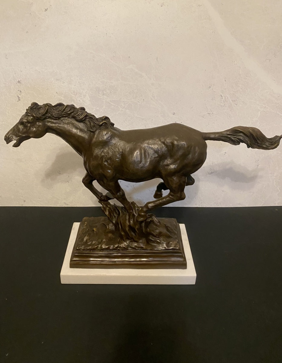 Tierskulptur-Bronzefigur-Pferd in Bronze nach Pierre Jules Mene signiert