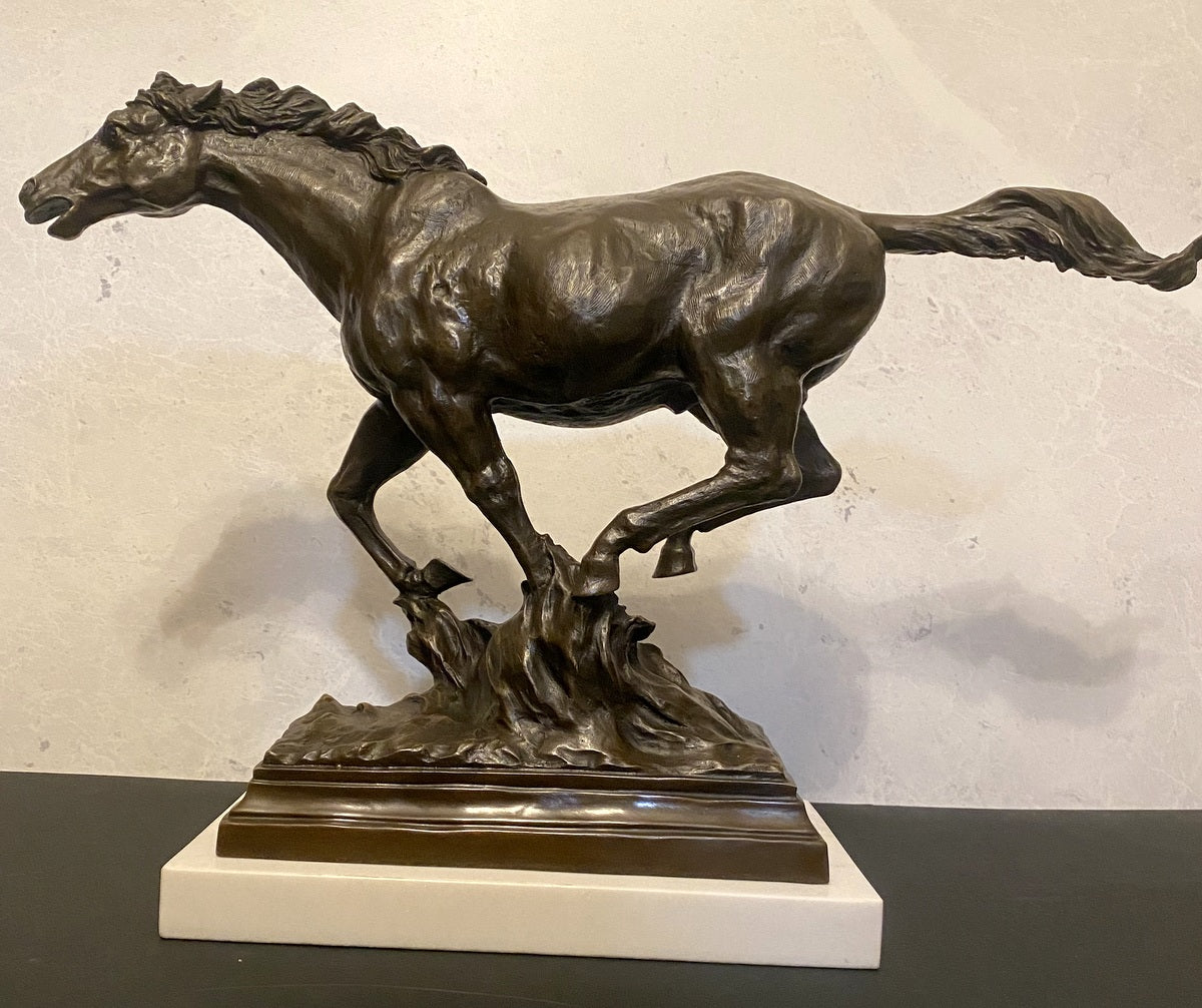 Tierskulptur-Bronzefigur-Pferd in Bronze nach Pierre Jules Mene signiert