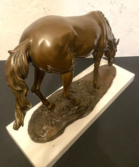 Bronzefigur- Pferd in Bronze nach Pierre Jules Mene auf  Marmorplatte signiert