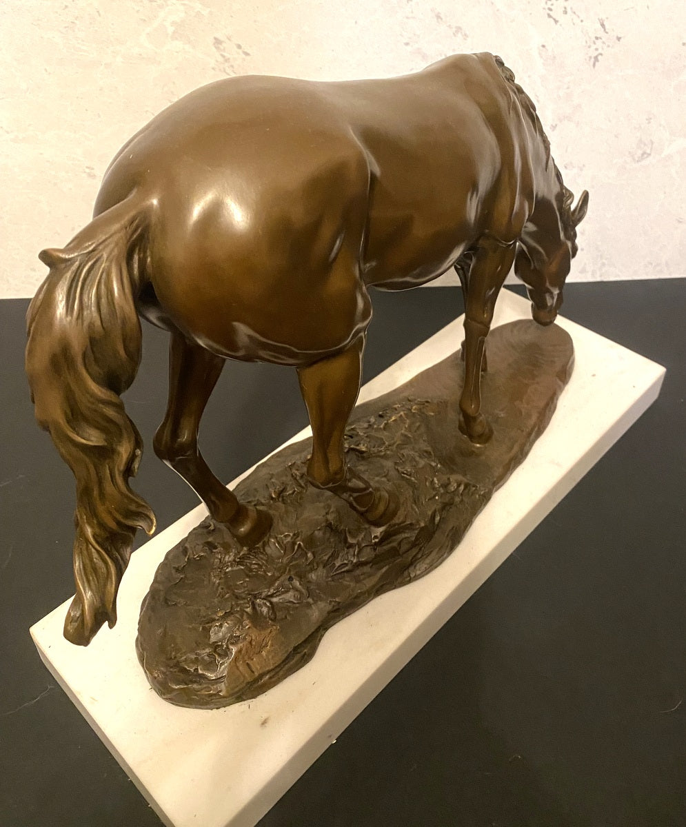 Bronzefigur- Pferd in Bronze nach Pierre Jules Mene auf  Marmorplatte signiert