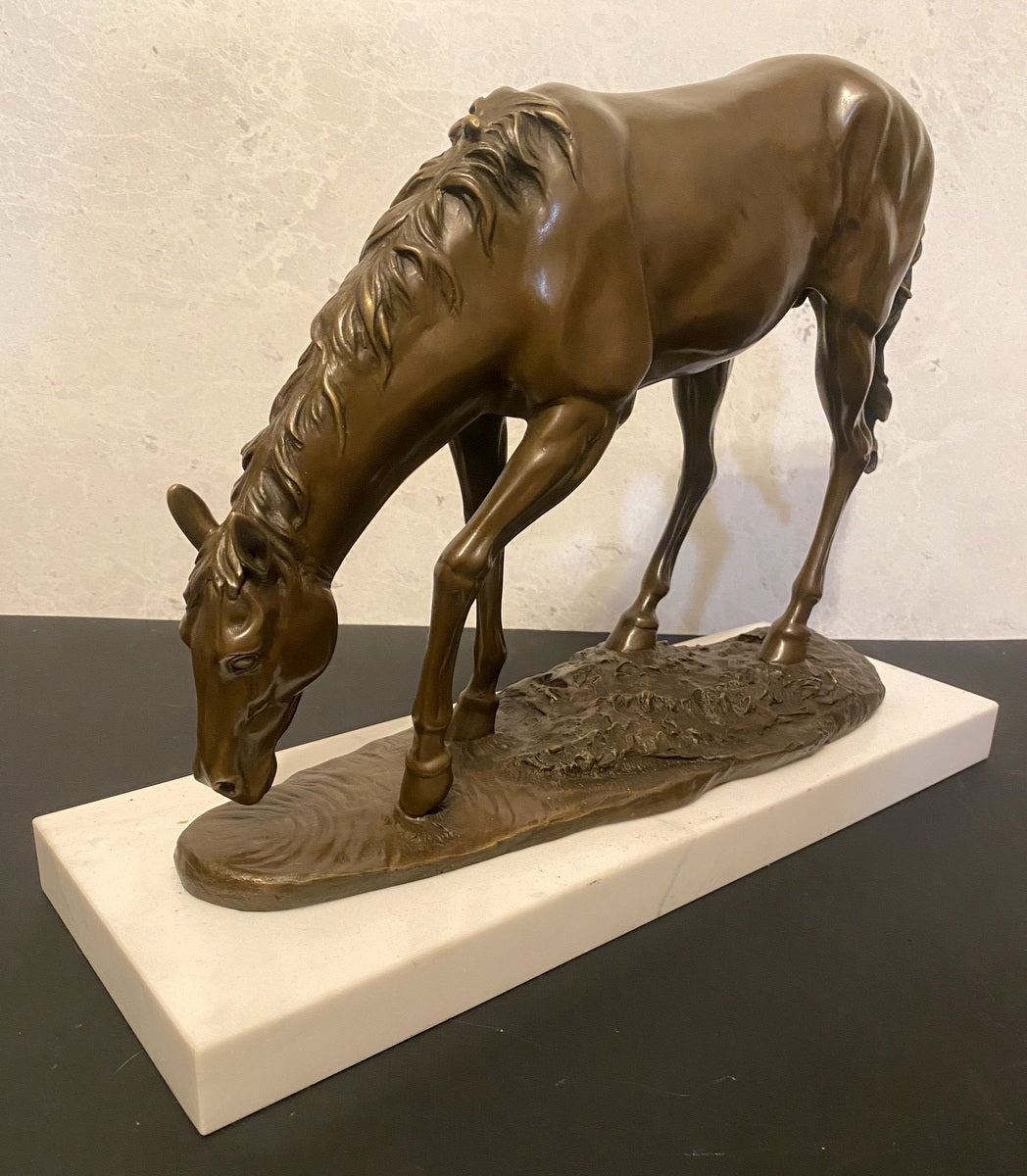 Bronzefigur- Pferd in Bronze nach Pierre Jules Mene auf  Marmorplatte signiert