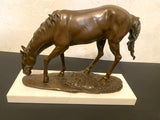 Bronzefigur- Pferd in Bronze nach Pierre Jules Mene auf  Marmorplatte signiert