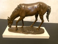 Bronzefigur- Pferd in Bronze nach Pierre Jules Mene auf  Marmorplatte signiert