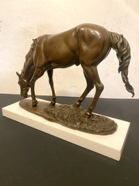 Bronzefigur- Pferd in Bronze nach Pierre Jules Mene auf  Marmorplatte signiert
