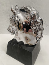 Tierfigur- Bronzeskulptur- Bronze Pferd Büste verchromt auf Marmorsockel