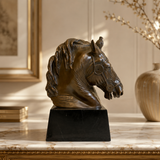 Bronze Pferd Skulptur rechte Seitenansicht-Stimmungsbild