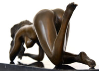 Stylish art in bronze nude signed Raymondo on marble base