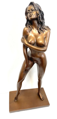 Sculpture en bronze Nouvelle Série Nu 2023 de Raymondo numérotée consécutivement 9/30