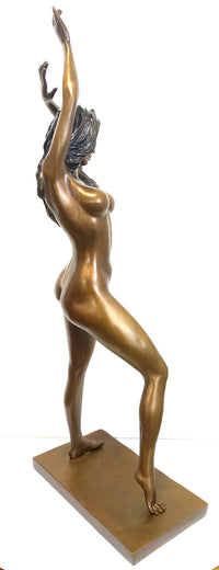 Figure en bronze - Nu en bronze de Raymondo signé sur plaque de bronze